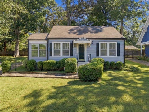 Photo of 425 Leonardo Avenue NE, Atlanta, GA 30307 (MLS # 7846787)