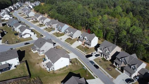 A home in Dacula