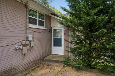 1121 Glendale Drive Atlanta GA 30344