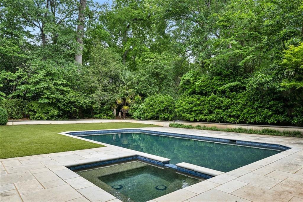 444 Rock Springs Road, Atlanta, Georgia image 27