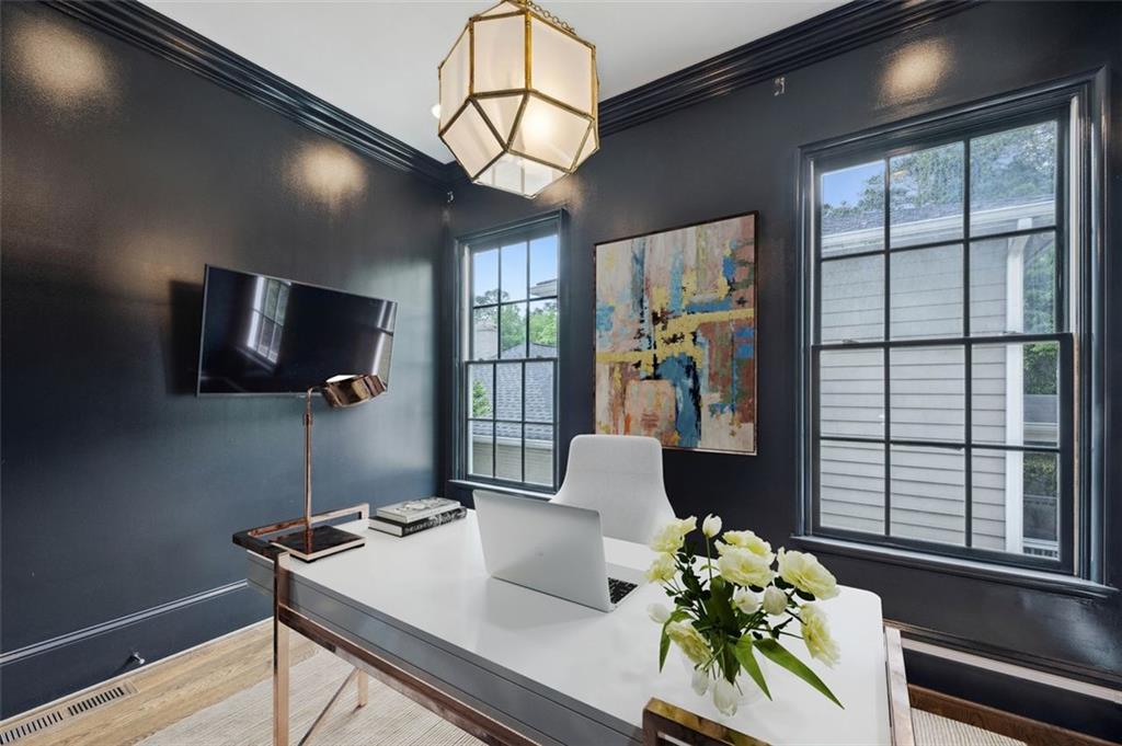 444 Rock Springs Road, Atlanta, Georgia image 13