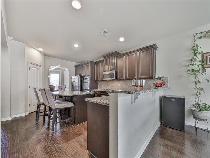 1510 Silver Mist Circle, Powder Springs, Georgia image 6
