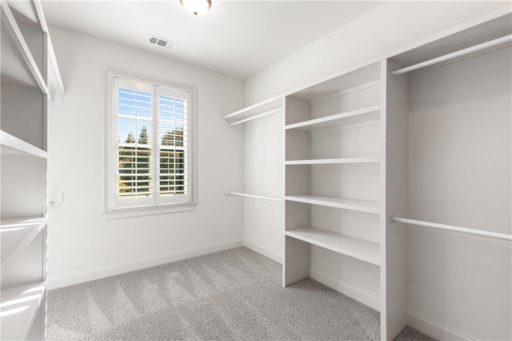 The Oaks on Woodlawn - Residential