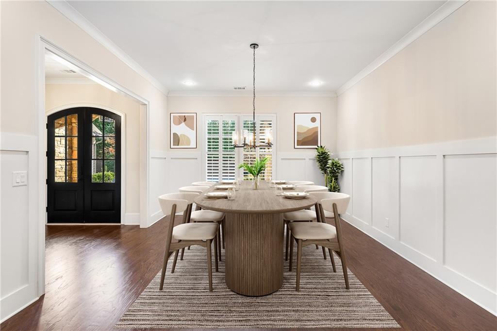 The Oaks on Woodlawn - Residential