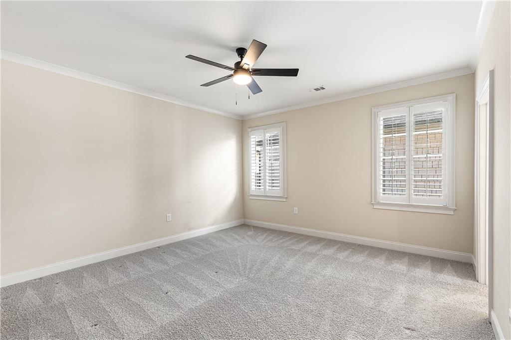 The Oaks on Woodlawn - Residential