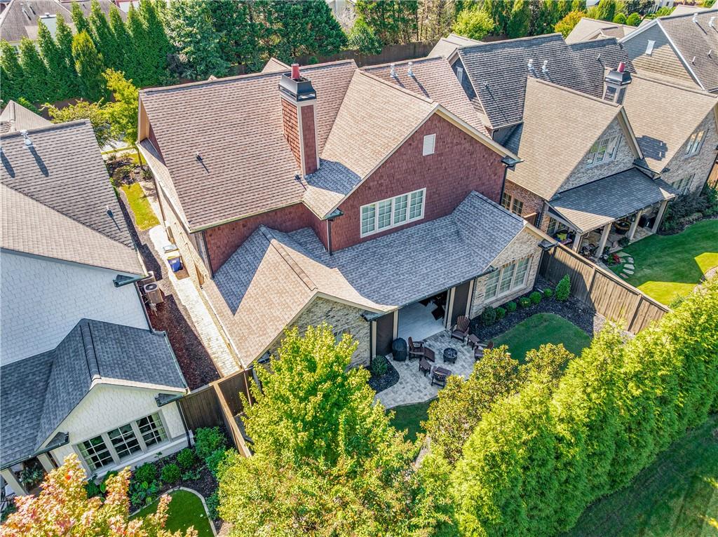 The Oaks on Woodlawn - Residential