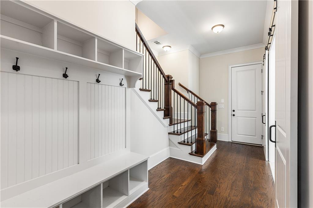 The Oaks on Woodlawn - Residential