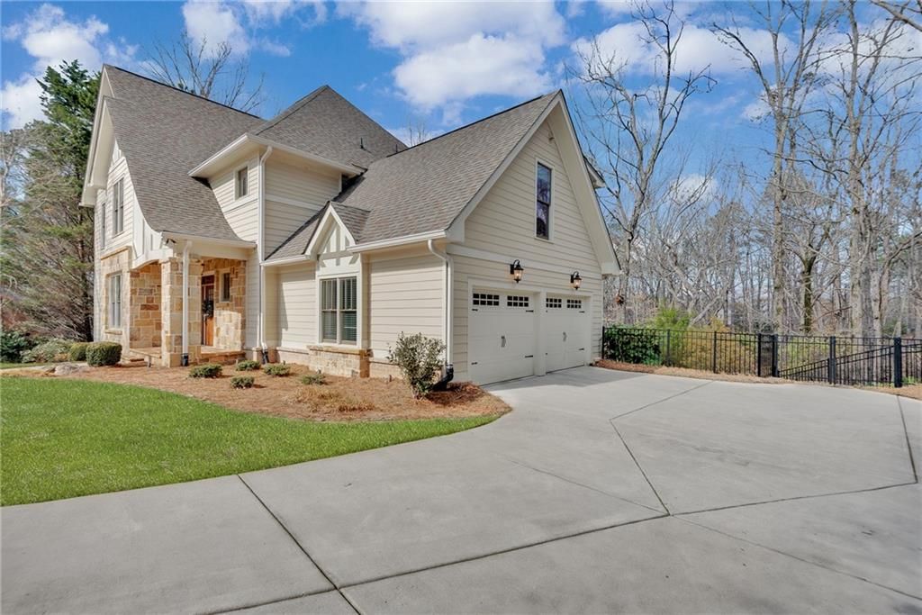 Photo of 165 Highland Oaks Court, Alpharetta, GA 30004 (MLS # 7727314)