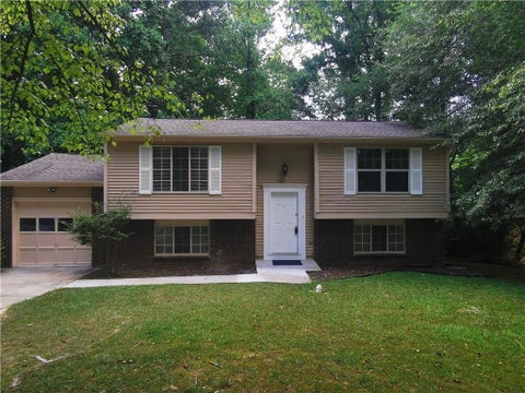 Homes For Rent - 250 Sheringham Drive<br/> Roswell, GA 30076