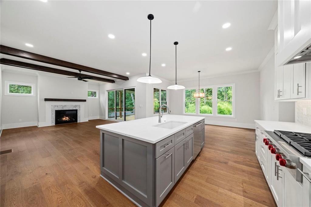1976 Highgrove Court