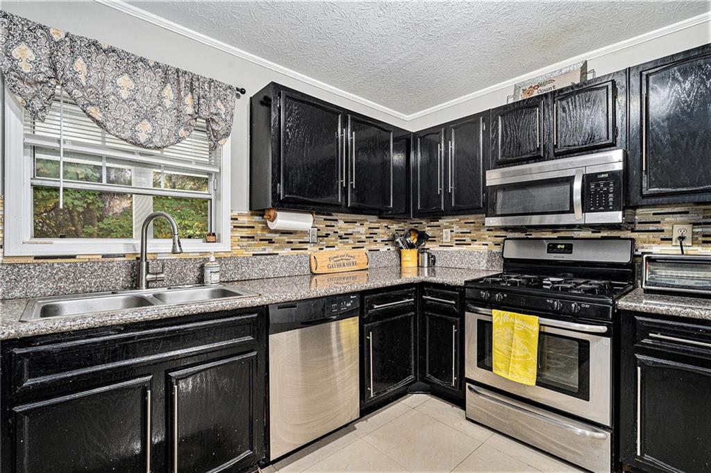804 Vicksburg Place, Atlanta, Georgia image 4
