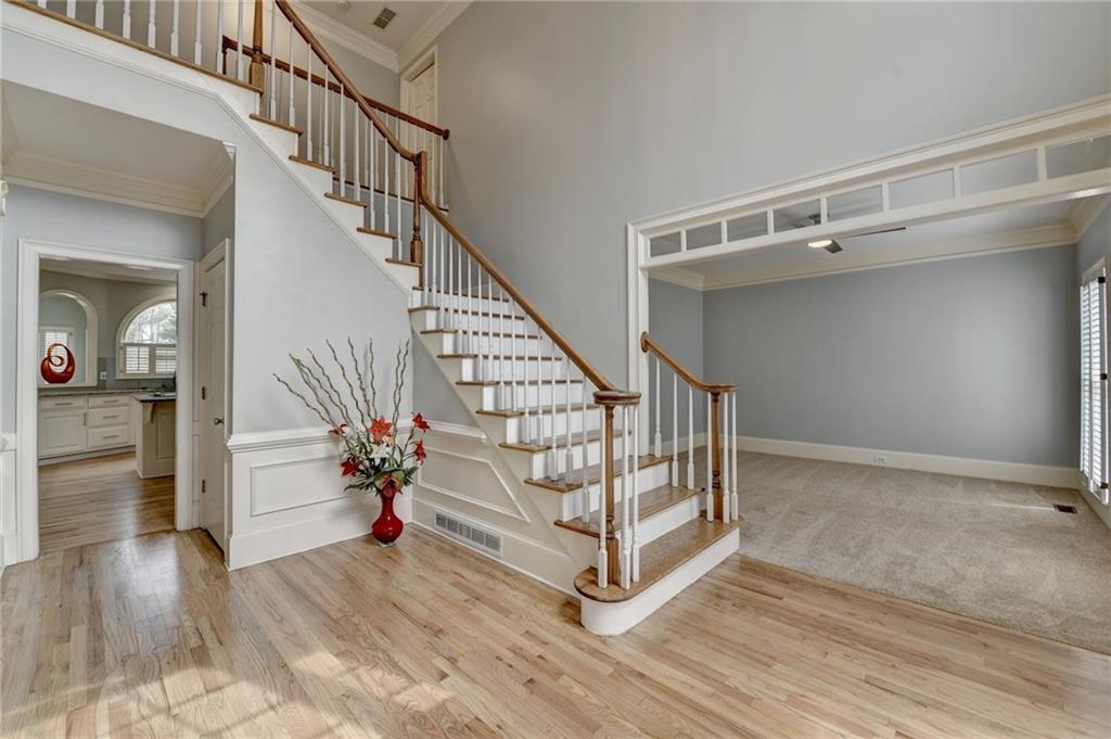 340 Kincardine Way