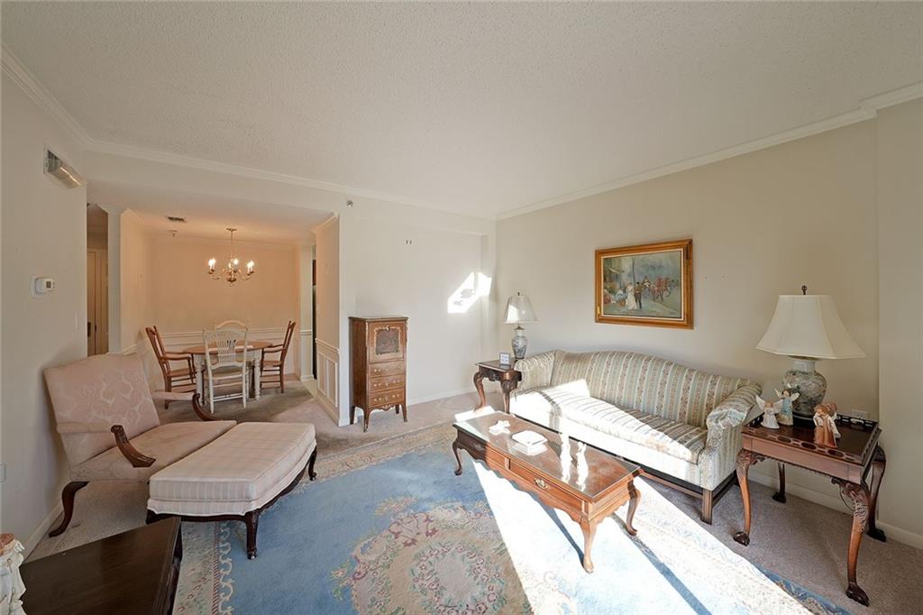 1800 Clairmont Lake 326