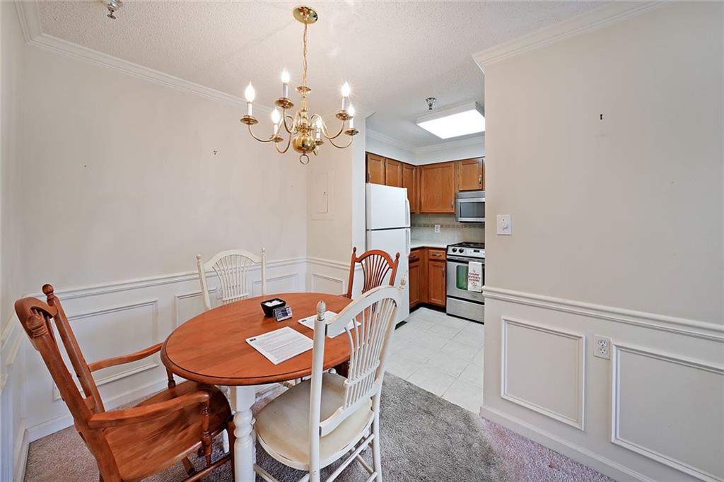 1800 Clairmont Lake 326