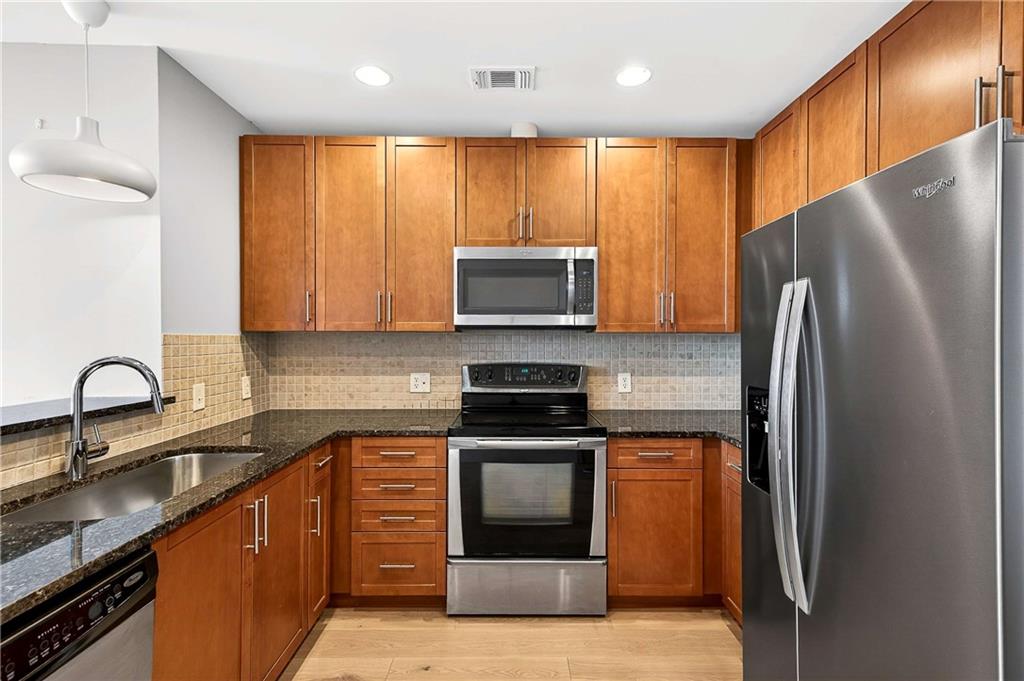 855 Peachtree Street NE 1715