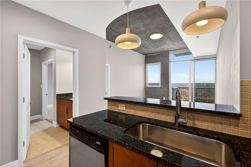 855 Peachtree Street NE 1715