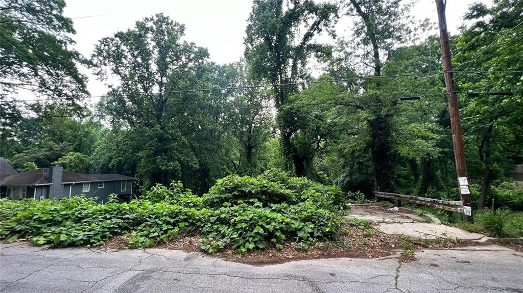 Prime Build Opportunity in Atlanta’s West End! 1431 Andrews Street SW, Atlanta, GA Zoning: R4 | Lot Size: 0.1802 acres (7,850 SF)
Unlock the potential of this rare, buildable basement lot in one of Atlanta’s fastest-growing neighborhoods. Located in the charming and vibrant West End, this property offers a seamless path to development with all major permits in place and utilities already on-site. Utilities On the property. Topo, Survey, Site Plans & Architectural Drawings approved by the City of Atlanta. R4 Zoning Ideal for single-family residential construction
New construction homes in this area are projected to sell from the high $400ks up to the high $700Ks (CMA available upon request), offering substantial ROI for developers or owner-builders. This is a turnkey opportunity—no need to wait for approvals. Bring your builder and vision, and hit the ground running.
Priced to sell! Whether you're an experienced developer or a savvy investor, this lot is ready to meet your ambitions.