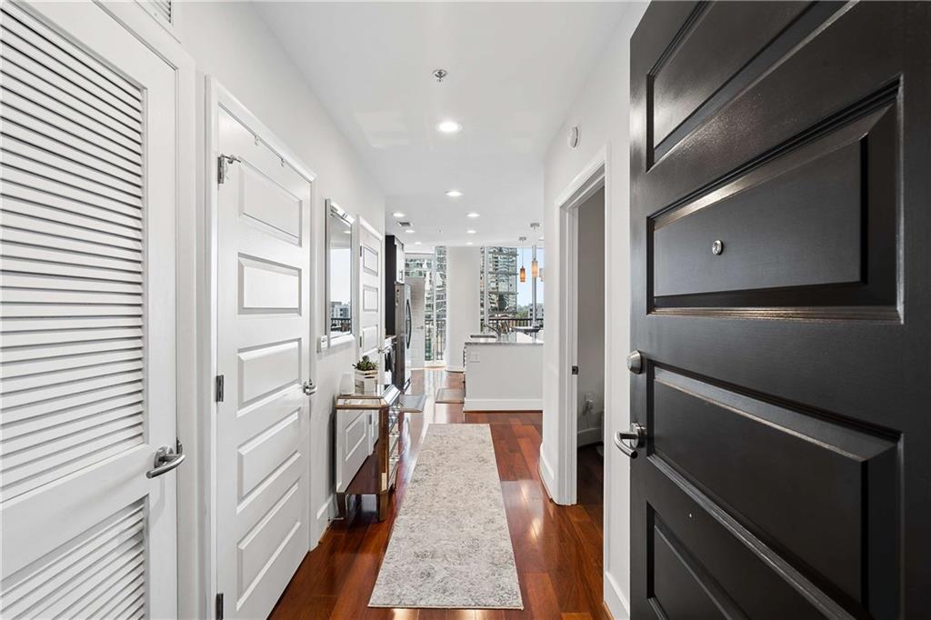 1080 Peachtree Street NE 1009