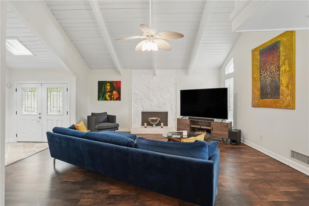 495 Ramsdale Drive