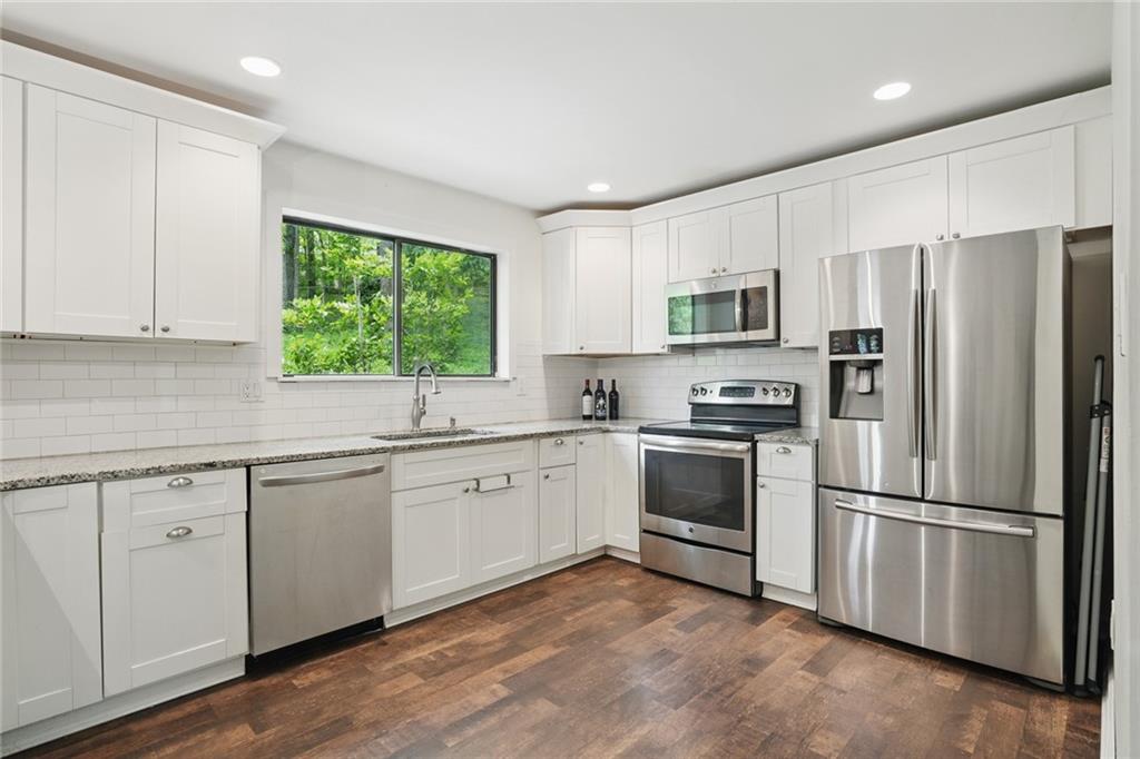 495 Ramsdale Drive, Roswell, Georgia image 13