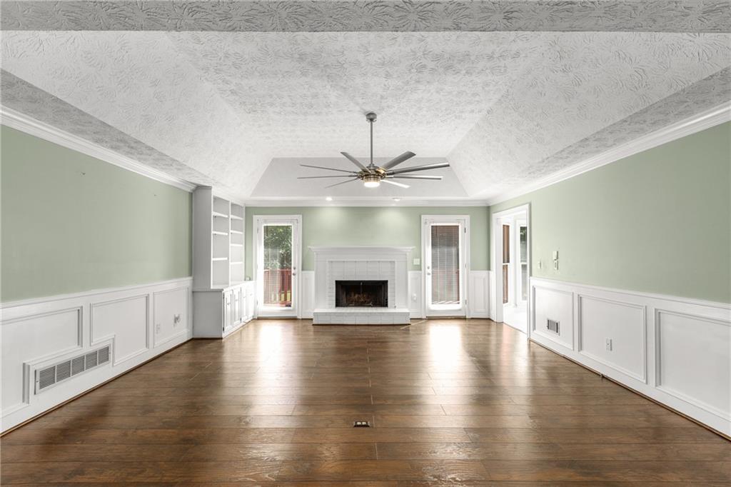 3280 Skyland Drive