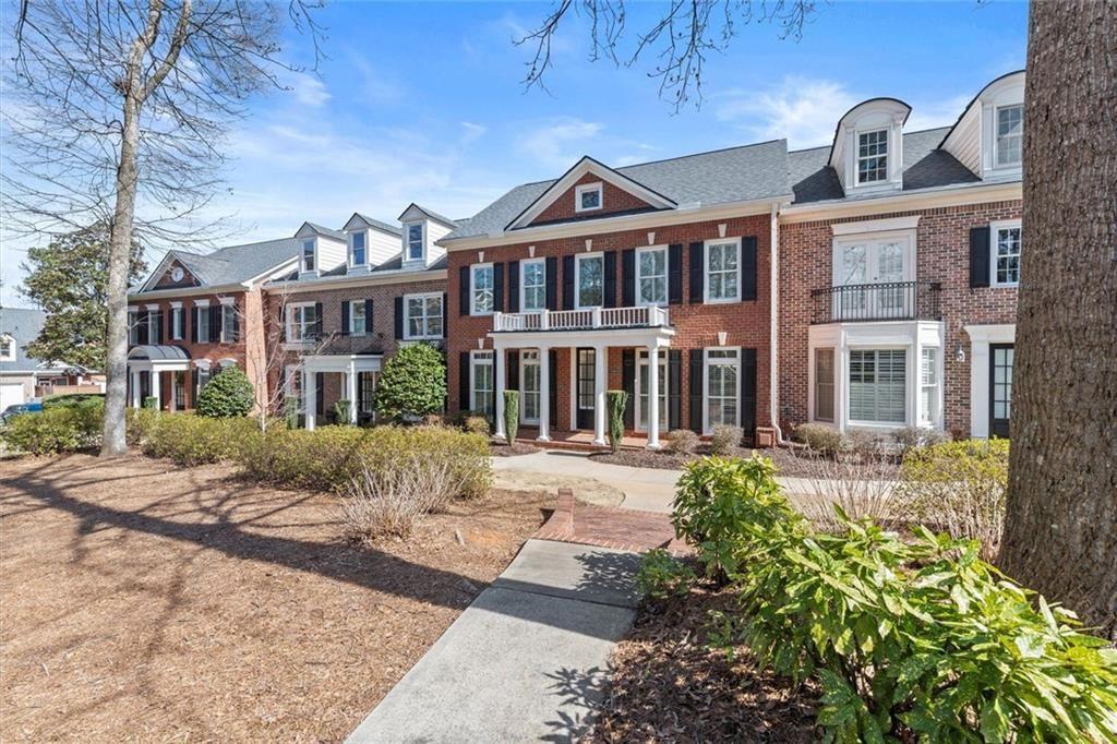 5305 Davenport Place