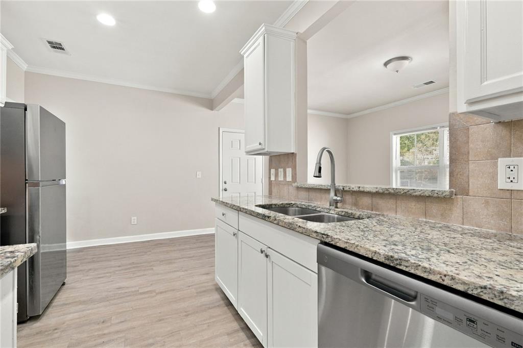 84 Holly Road NW