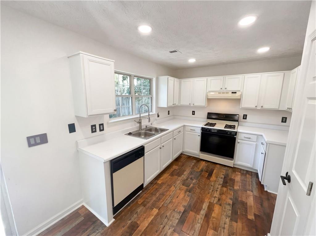 3720 Majestic Drive SW