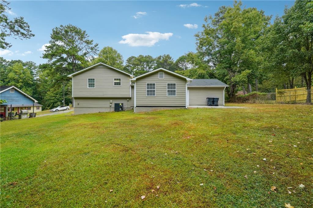 798 Bankshire Drive, Suwanee, Georgia image 17