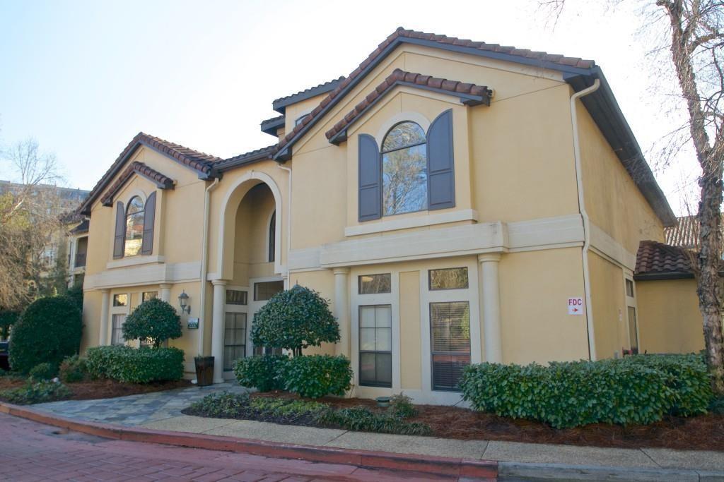 3777 Peachtree Road NE 735