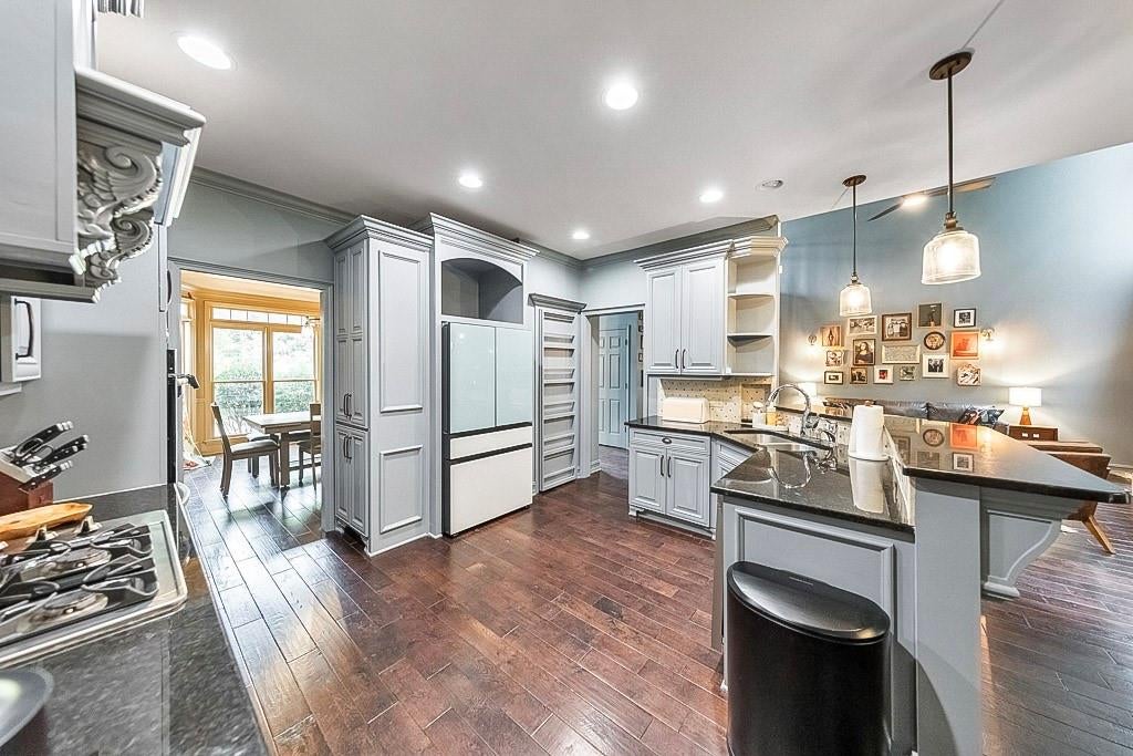 1325 Cameron Glen Drive