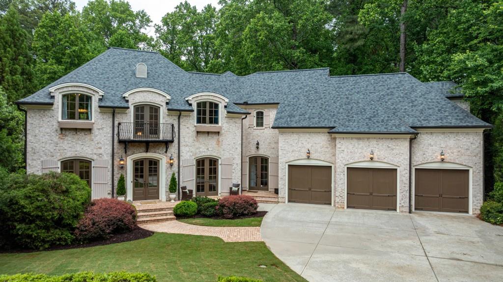 212 Shadowlawn Road SE