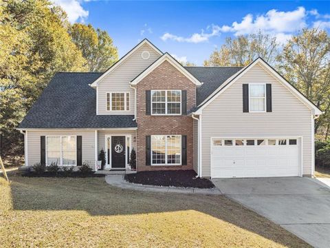 Homes For Sale - 7005 Litany Court<br/> Flowery Branch, GA 30542