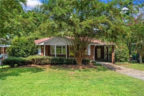 Photo of 2592 Woodridge Drive, Decatur, GA 30033 (MLS # 7826926)