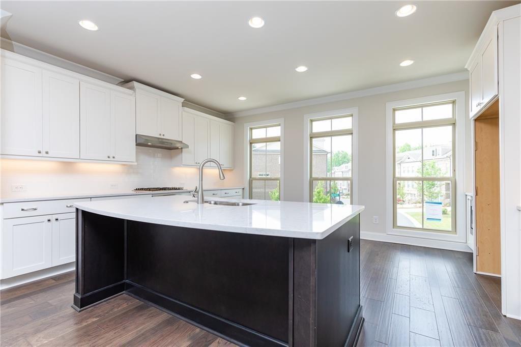 7826 Laurel Crest Drive