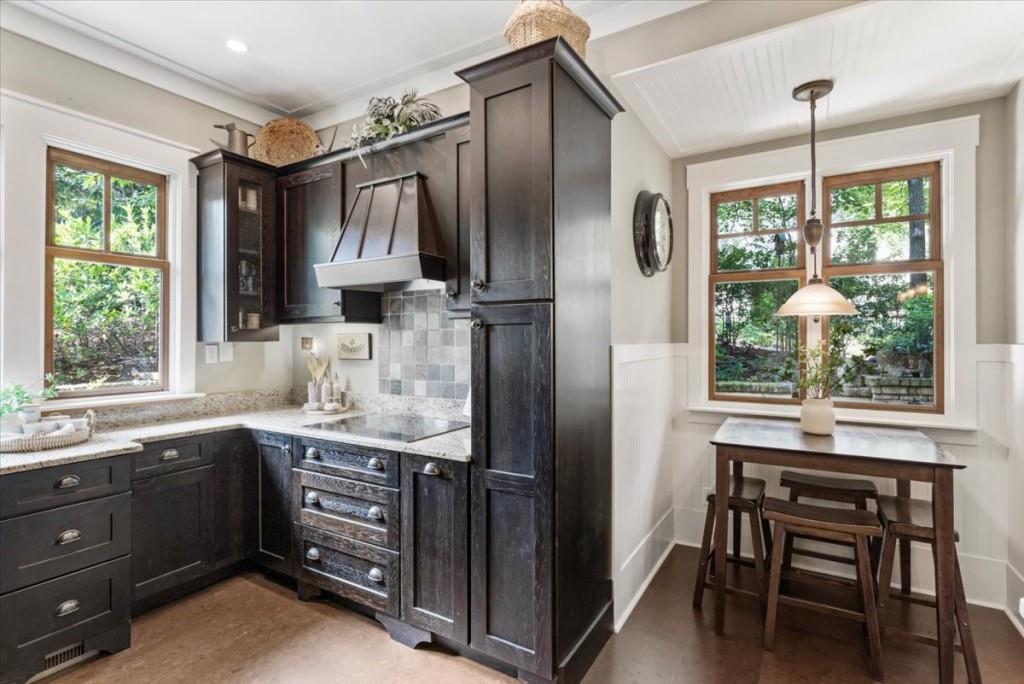 Photo of 105 Weatherford Place, Roswell, GA 30075 (MLS # 7840181)