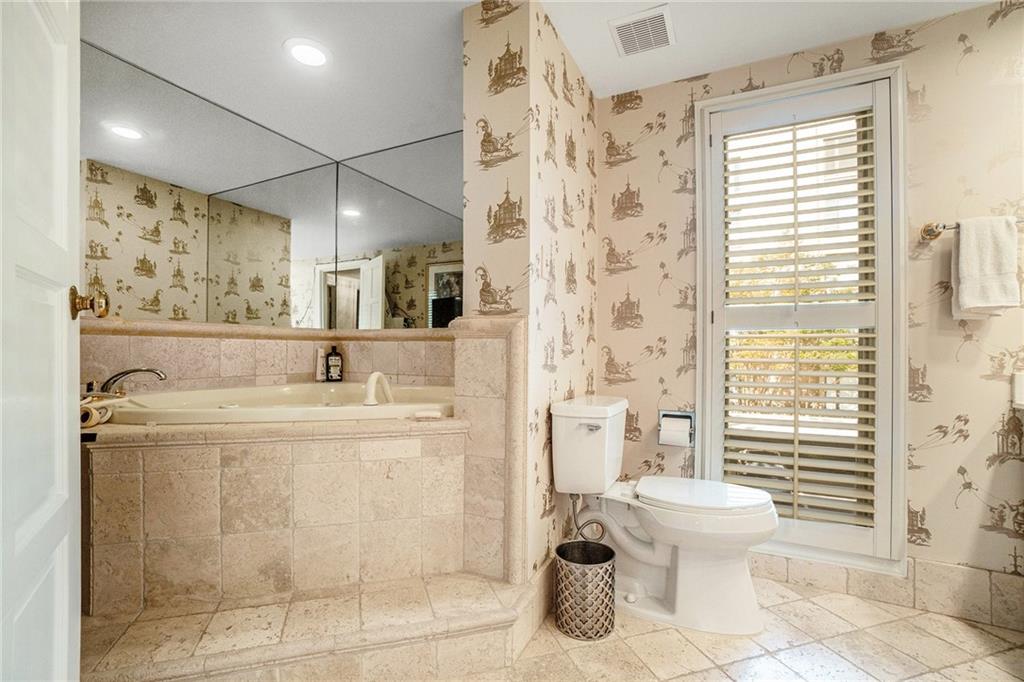 2769 Peachtree Road #6, Atlanta, Georgia image 24