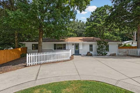 Photo of 414 Charles Place, Roswell, GA 30075 (MLS # 7820276)