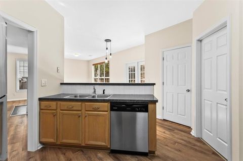 417 KENSINGTON PARC Way Avondale Estates GA 30002