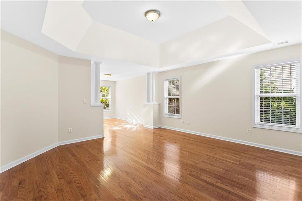 417 KENSINGTON PARC Way