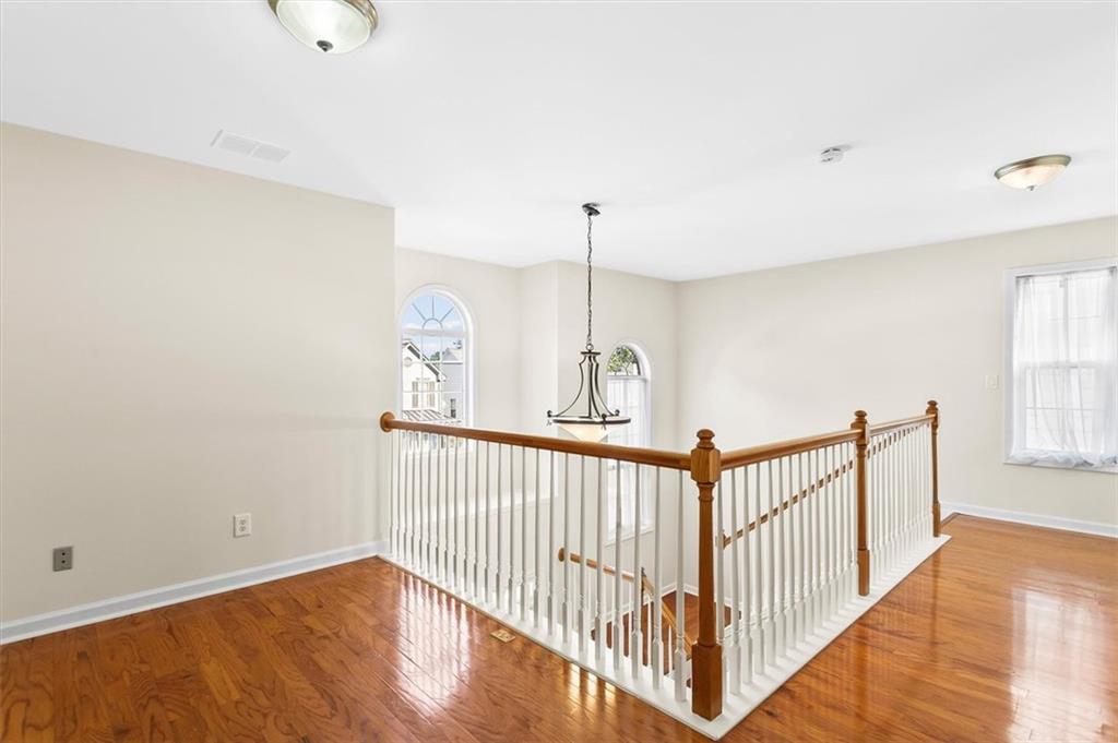 417 KENSINGTON PARC Way