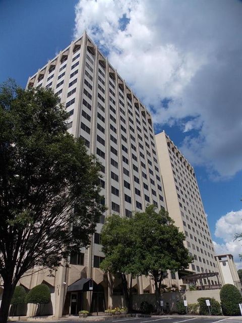 2479 Peachtree Road NE 1703 Atlanta GA 30305