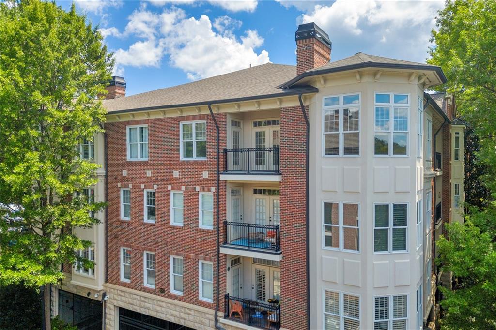 825 Highland Lane NE 1207