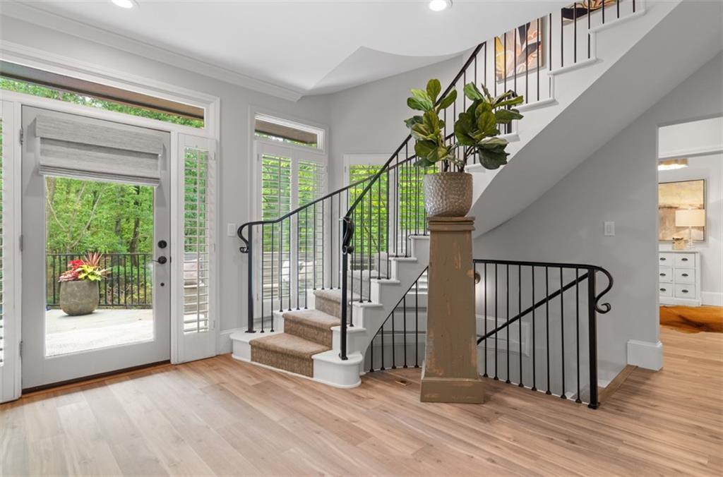 220 Wake Robin Drive