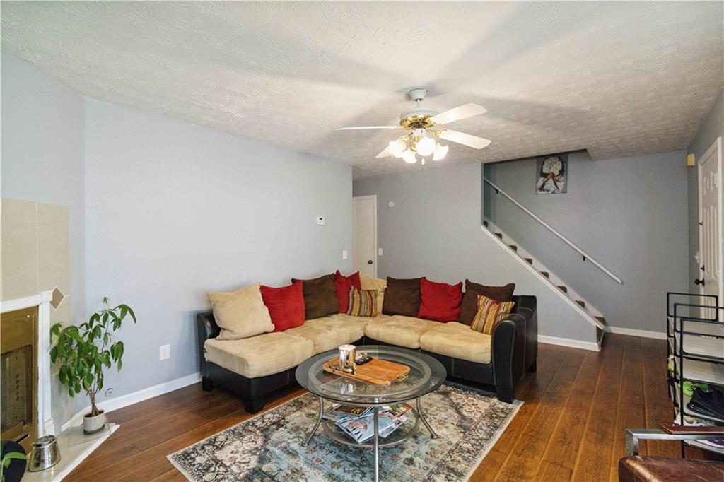 3614 Hopkins Court