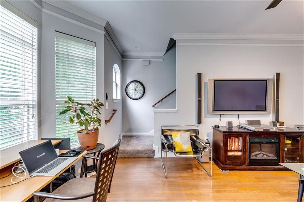 375 Highland Avenue NE 602