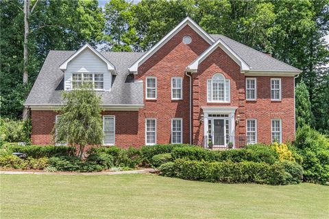 Homes For Sale - 2702 Thatcher Court<br/> Lawrenceville, GA 30044
