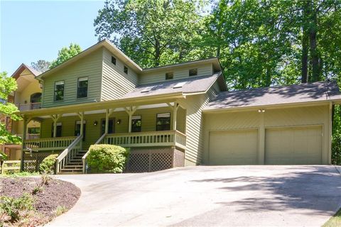 Homes For Sale - 930 Timber Lake Trail<br/> Cumming, GA 30041