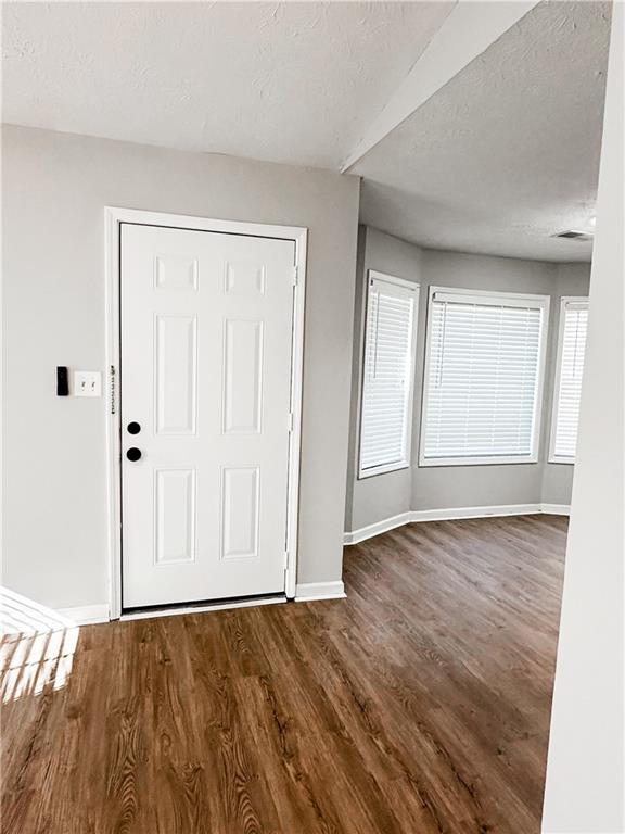 5142 Farm Place Drive NE