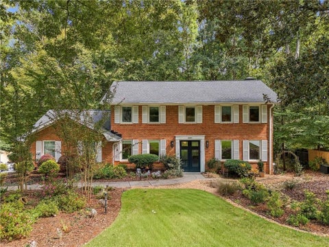 Photo of 3585 Sunderland Circle NE, Brookhaven, GA 30319 (MLS # 7850891)